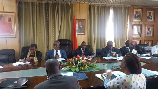 S&eacute;ance de Travail au MENETFP